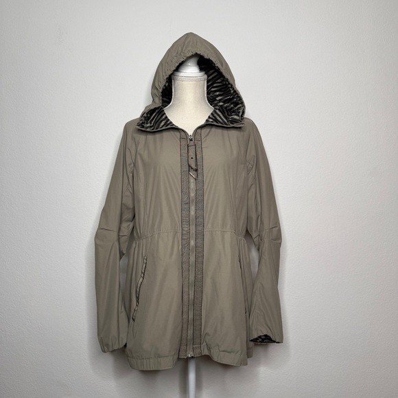 Lululemon Rain For Daze Jacket Tan and Black Size 8 Reversible - Picture 1 of 9